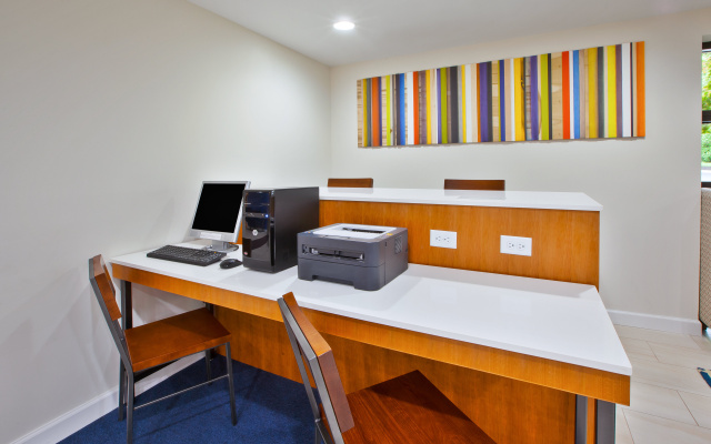 photo 5 of Holiday Inn Express & Suites Milford by IHG
