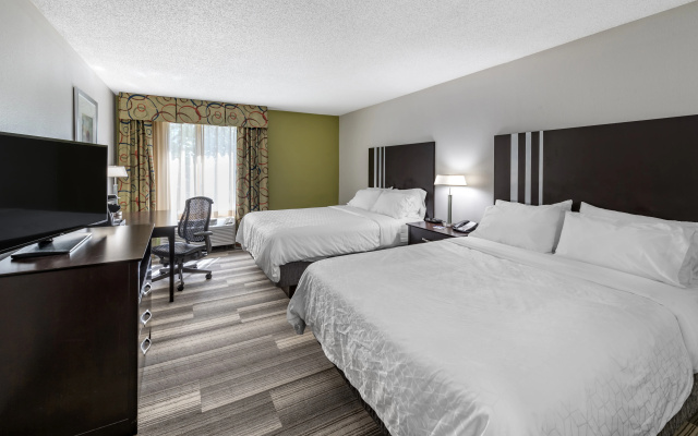 photo 4 of Holiday Inn Express Hotel & Suites Cincinnati-Blue Ash by IHG