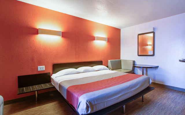 photo 4 of Motel 6 Richfield, OH