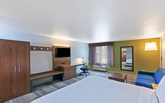 photo 4 of Holiday Inn Express Hotel & Suites Dallas Lewisville by IHG