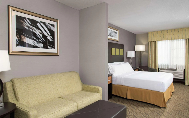 photo 2 of Holiday Inn Express Hotel & Suites Danville by IHG