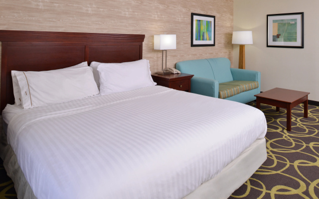 photo 2 of Holiday Inn Express & Suites Dayton-Huber Heights by IHG