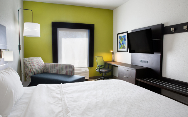 photo 4 of Holiday Inn Express & Suites Dayton-Huber Heights by IHG
