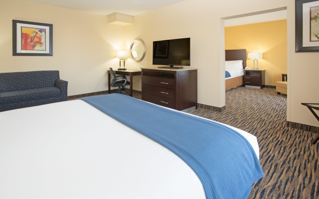 photo 4 of Holiday Inn Express Hotel & Suites Denver North - Thornton by IHG