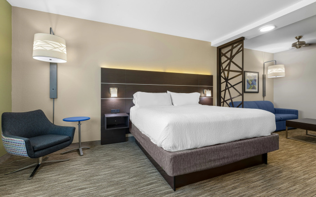 photo 5 of Holiday Inn Express Hotel & Suites Fairfield - North by IHG