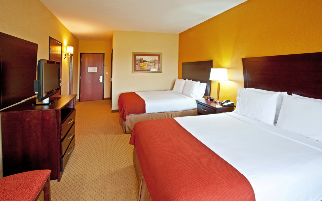 photo 3 of Holiday Inn Express & Suites Franklin KY by IHG