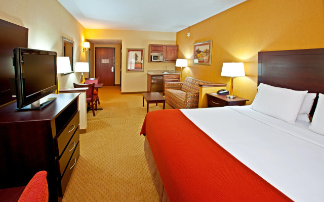 photo 5 of Holiday Inn Express & Suites Franklin KY by IHG