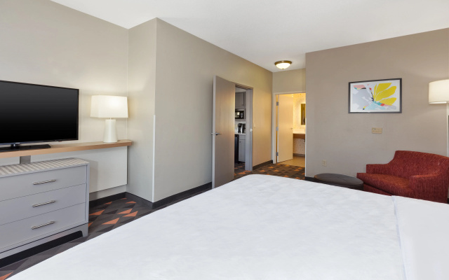photo 4 of Holiday Inn Grand Rapids - South by IHG