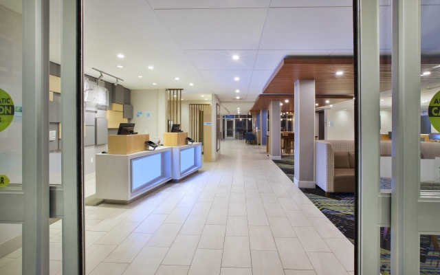 photo 2 of Candlewood Suites Grand Rapids Airport