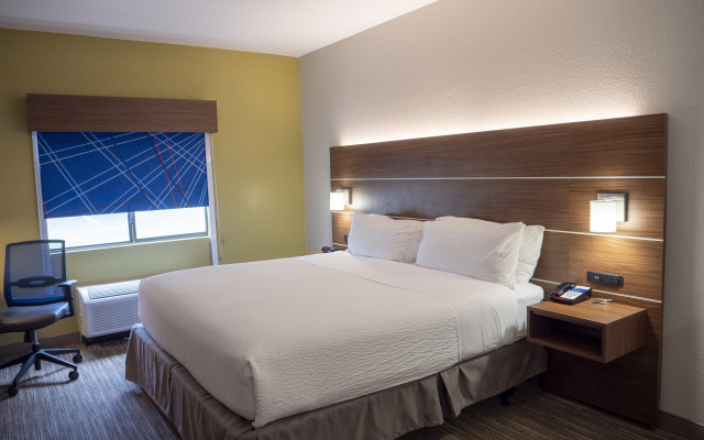 photo 5 of Holiday Inn Express & Suites Greenville Airport by IHG