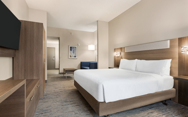 photo 5 of Holiday Inn Express & Suites Greenville - Downtown by IHG