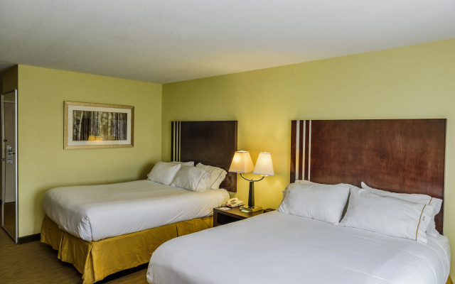 photo 4 of Holiday Inn Express Hotel & Suites Hamburg by IHG