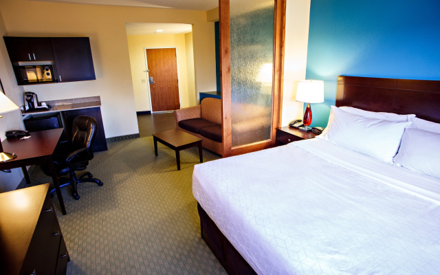 photo 3 of Holiday Inn Express Hotel & Suites Harrisburg West by IHG