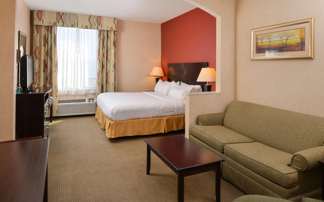 photo 3 of Holiday Inn Express Hotel & Suites Harrison by IHG
