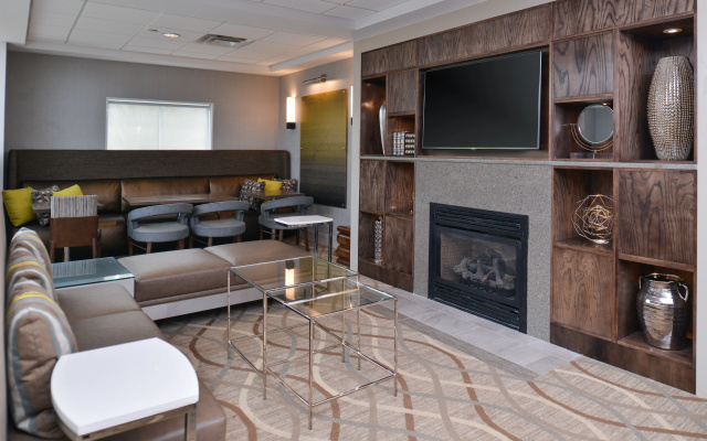 photo 3 of Holiday Inn Express Hotel & Suites Lafayette by IHG