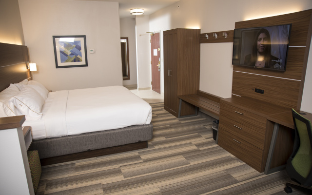 photo 5 of Holiday Inn Express Hotel & Suites Lexington-Downtown by IHG