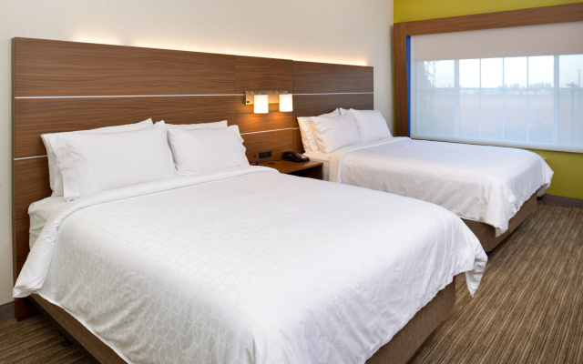 photo 3 of Holiday Inn Express Hotel & Suites Lodi by IHG