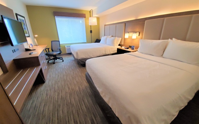 photo 5 of Holiday Inn Express & Suites Seattle North - Lynnwood by IHG