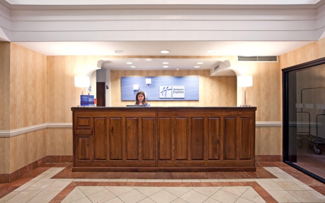 photo 2 of Holiday Inn Express & Suites Milton East I-10 by IHG