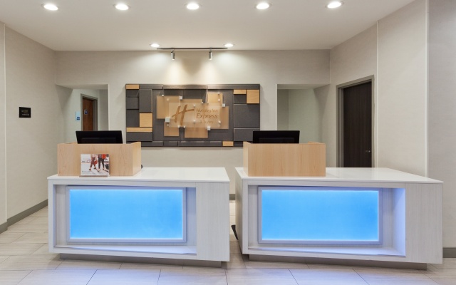 photo 5 of Holiday Inn Express Hotel & Suites Montgomery E - Eastchase by IHG