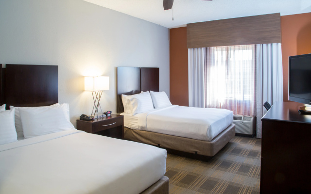 photo 4 of Holiday Inn Express Hotel & Suites Oxford by IHG