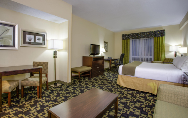 photo 3 of Holiday Inn Express Hotel & Suites Raleigh SW NC State by IHG
