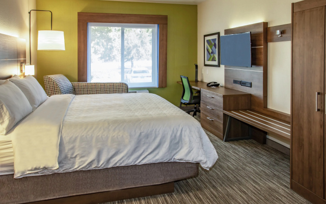 photo 4 of Holiday Inn Express Hotel & Suites Roseville-Galleria Area by IHG