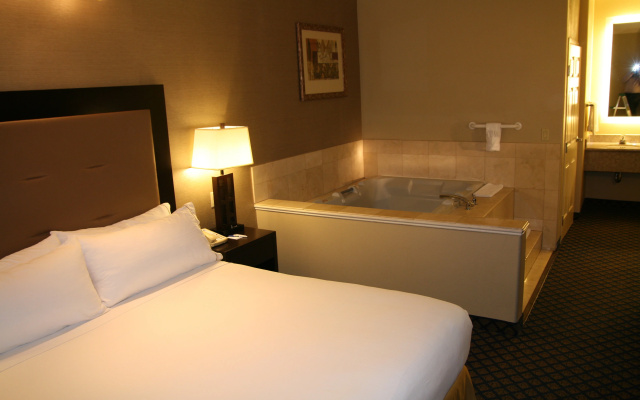 photo 4 of Holiday Inn Express Hotel & Suites San Pablo - Richmond Area by IHG