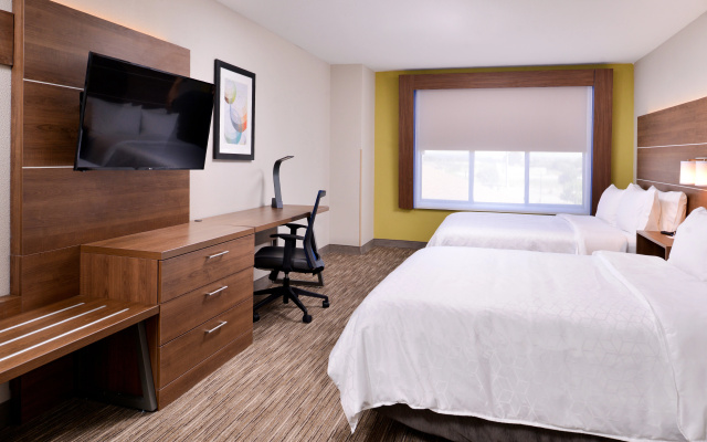 photo 4 of Holiday Inn Express & Suites Selma by IHG