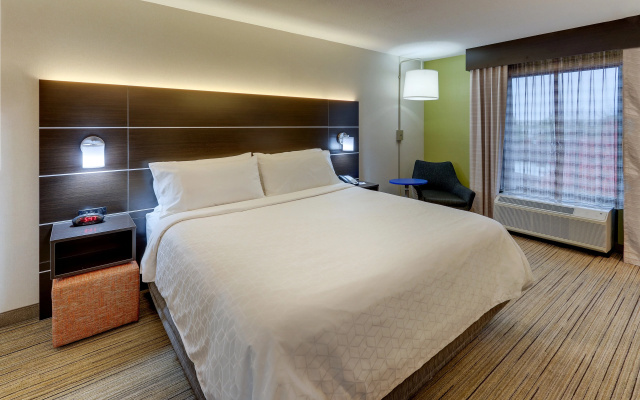 photo 5 of Holiday Inn Express & Suites Troy by IHG