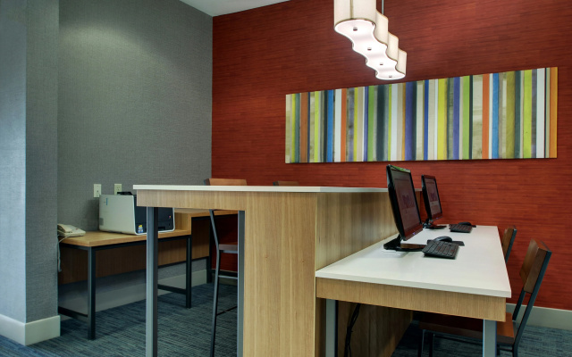 photo 4 of Holiday Inn Express Hotel & Suites Vernon College Area by IHG