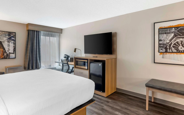 photo 5 of Best Western Plus Heritage Rail Inn & Suites