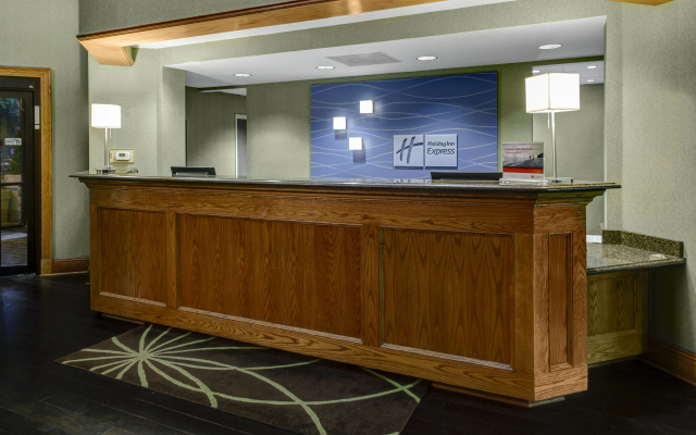 photo 4 of Holiday Inn Express & Suites Atlanta Buckhead by IHG