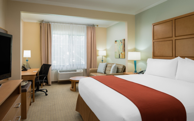 photo 5 of Holiday Inn Express & Suites Santa Clara-Silicon Valley by IHG