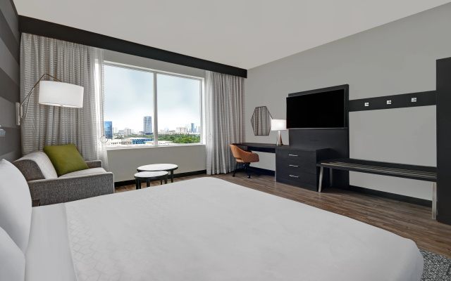 photo 5 of Holiday Inn Express Houston - Galleria Area by IHG