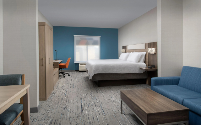 photo 3 of Holiday Inn Express & Suites Knoxville-Clinton by IHG