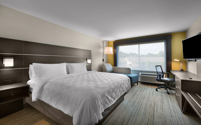 photo 4 of Holiday Inn Express Lake Park by IHG