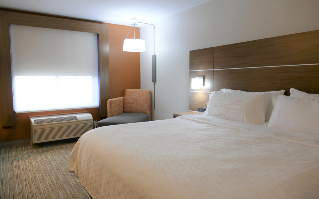 photo 3 of Holiday Inn Express Lebanon by IHG