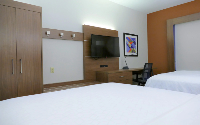 photo 4 of Holiday Inn Express Lebanon by IHG