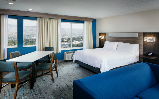 photo 2 of Holiday Inn Express Lewiston by IHG