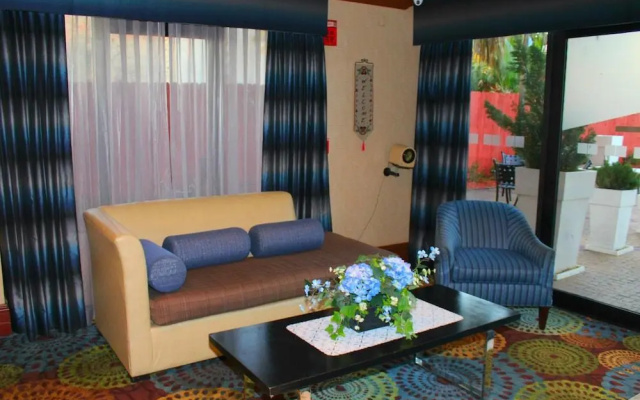 photo 3 of Holiday Inn Express Miami-arpt Ctrl-miami Springs