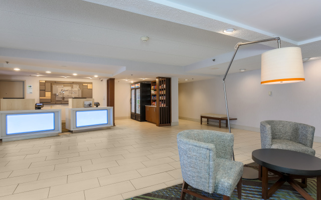 photo 4 of Holiday Inn Express Milwaukee-West Medical Center by IHG