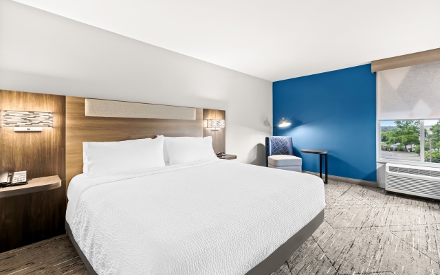 photo 5 of Holiday Inn Express Nashville-Hendersonville by IHG