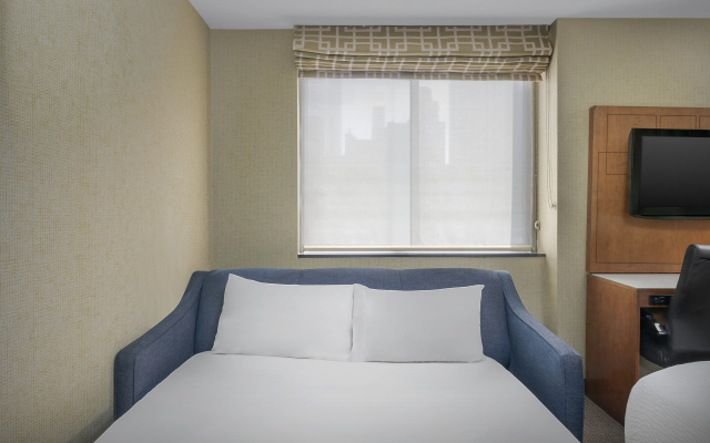 photo 5 of Holiday Inn Express New York - Manhattan West Side by IHG