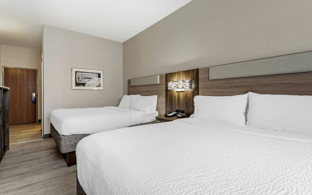 photo 3 of Holiday Inn Express Pittsburgh East - Mall Area by IHG