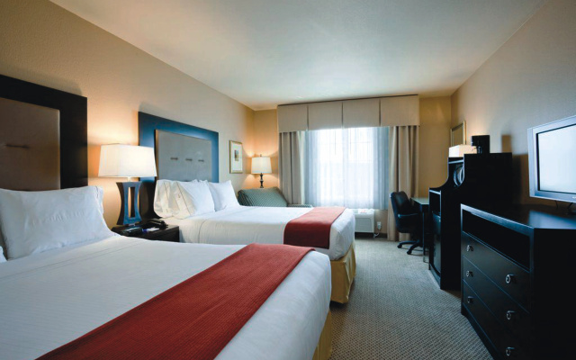 photo 4 of Holiday Inn Express Portland East - Troutdale by IHG