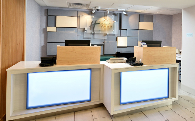 photo 4 of Holiday Inn Express Raleigh Durham Airport by IHG