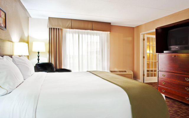 photo 3 of Holiday Inn Express Rolling Meadows - Schaumburg Area by IHG