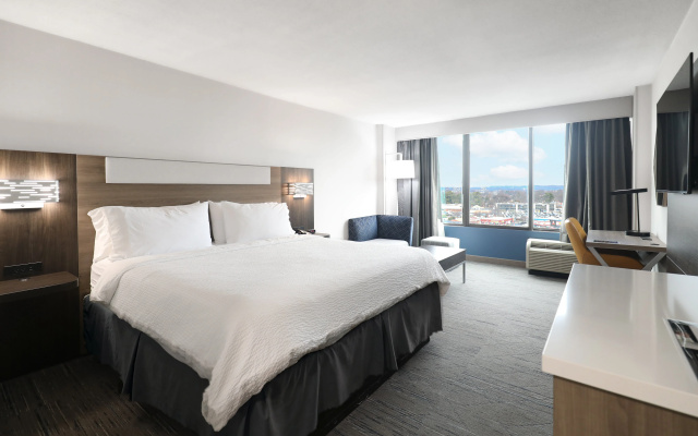 photo 5 of Holiday Inn Express Washington DC SW - Springfield by IHG