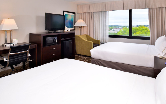 photo 4 of Holiday Inn Express St. Louis Airport Riverport